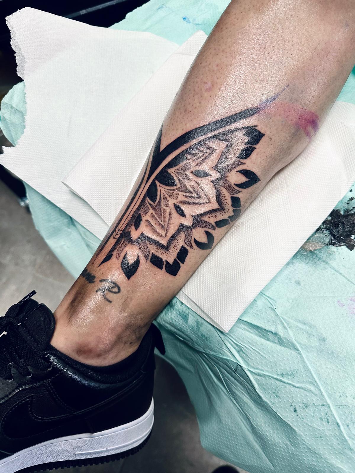 Diseño tribal-mandala — Tatuaje Getafe Leyenda